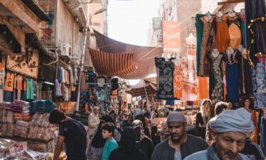 people between vendors