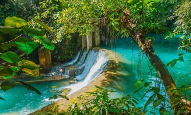 photography of dam during daytime